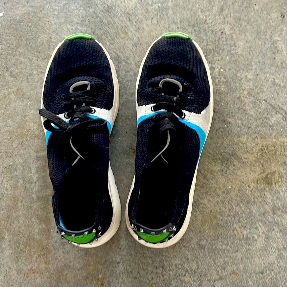 Valentíno mesh size 42/9 us ( used )